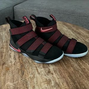 Nike Lebron Soldier 11
